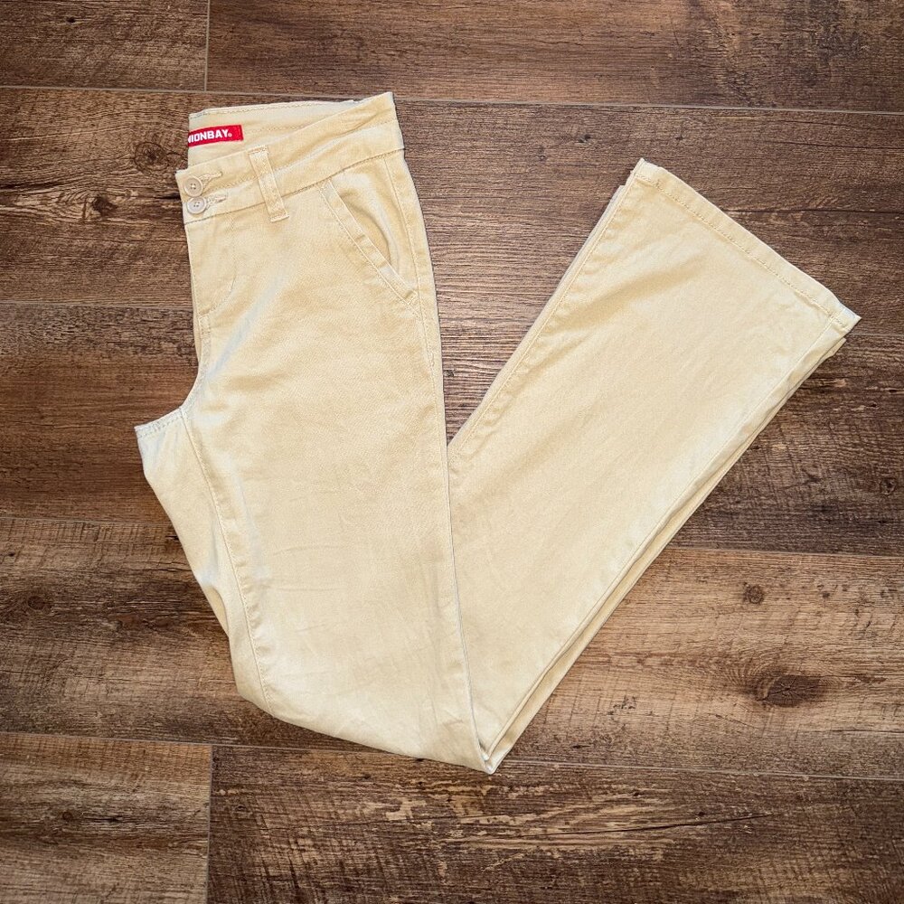 UNIONBAY Women's Stretch Uniform Bootcut Pant Size 0 Beige Hayden NWOT!